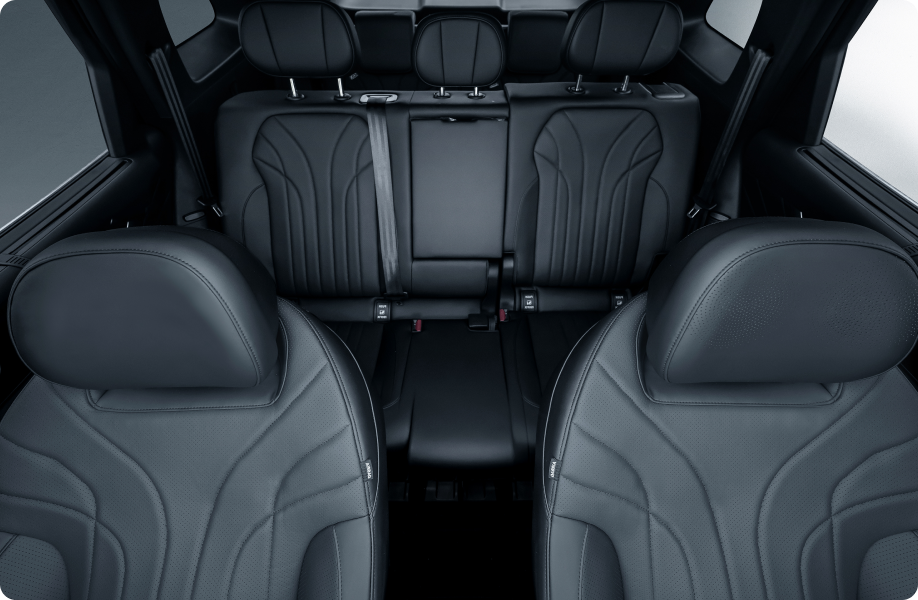 super-large-comfortable-7-seat.png